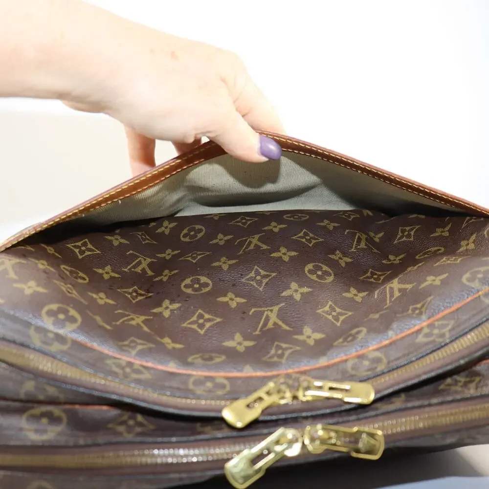 Louis Vuitton Monogram Reporter GM‎ Crossbody Bag – Large Size – Vintage